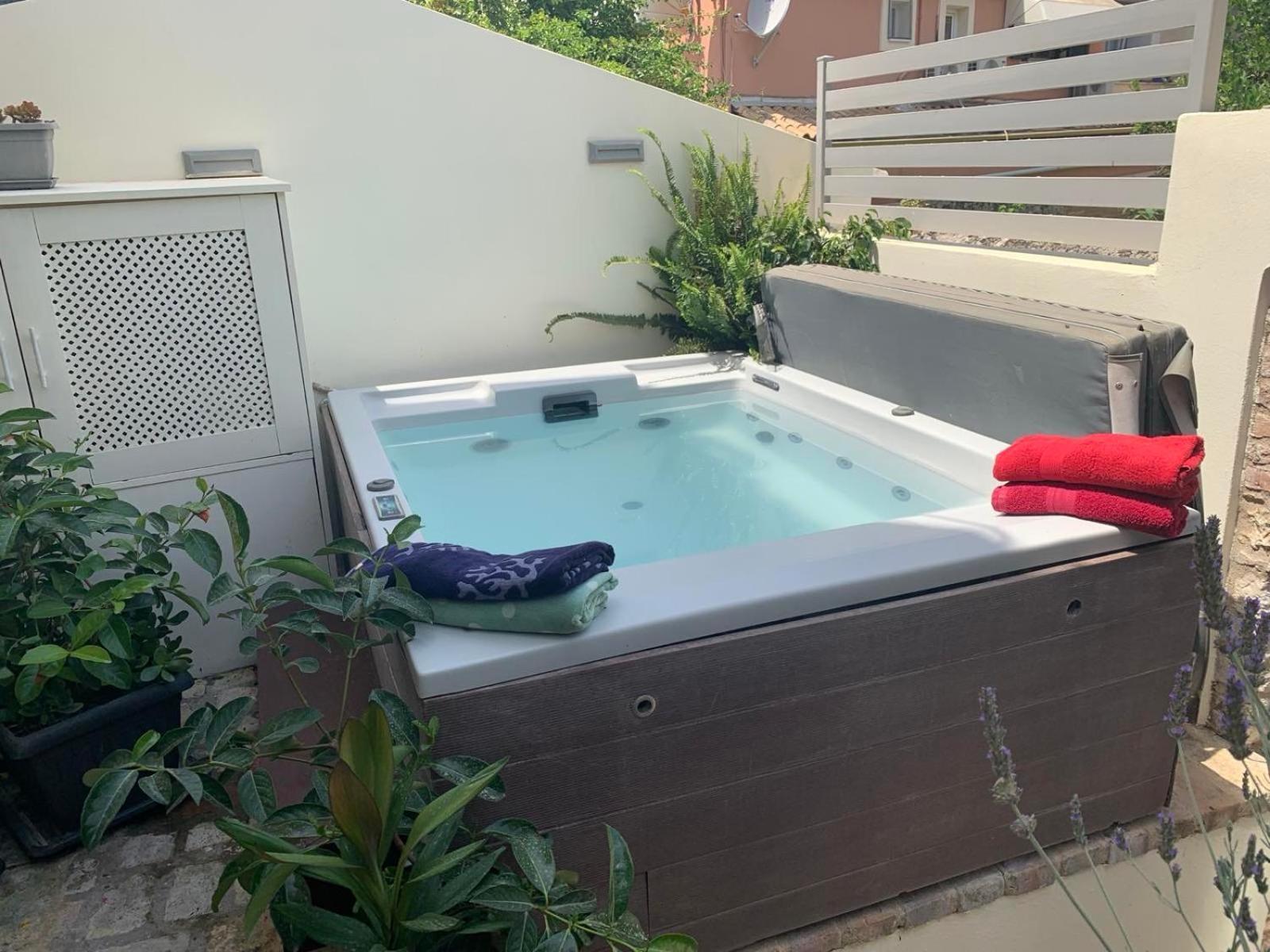 Anemomilos Jacuzzi Suite Corfu  Экстерьер фото