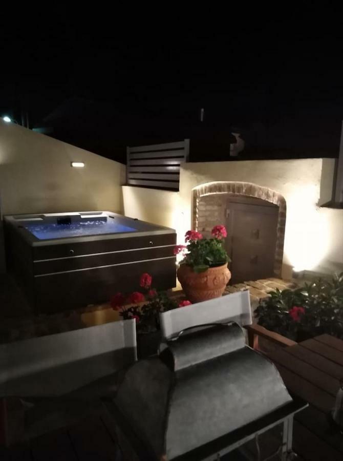 Anemomilos Jacuzzi Suite Corfu  Экстерьер фото